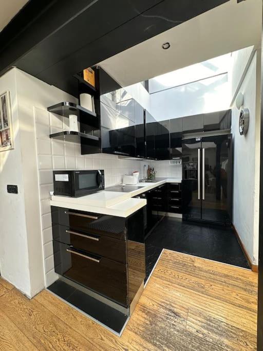 Nuovo Loft A Trastevere Con Super Terrazzo *
